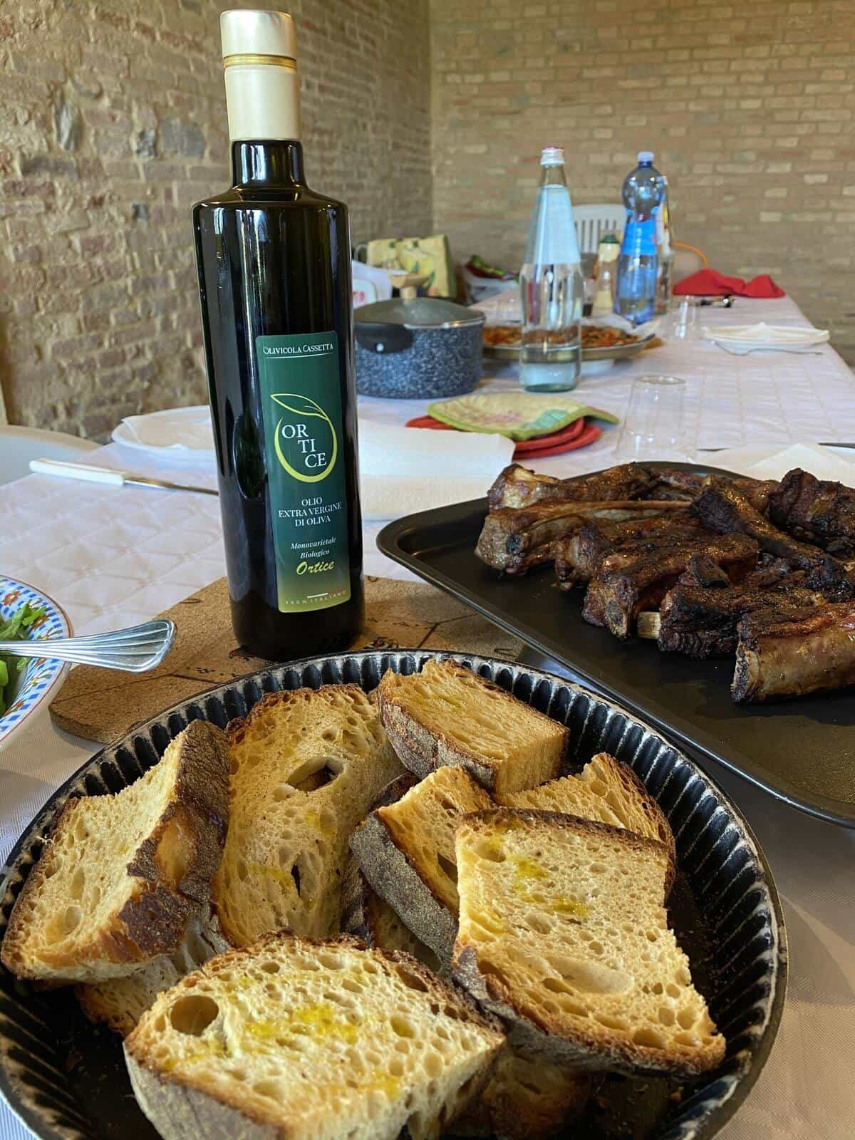 Extra vierge olijfolie cadeau doen: elegante verpakking voor elke gelegenheid